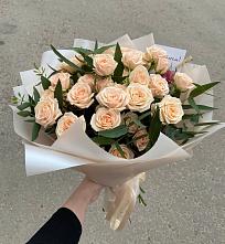 Букет Кремовые розы Латте в Апшеронске