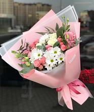 Букет цветов из:  Розы, Лизиантусы и Хризантемы в Апшеронске